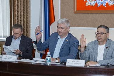Дефицит областного бюджета снижается на 610 млн рублей